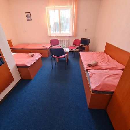 Penzion Olympia Banská Bystrica Exteriör bild