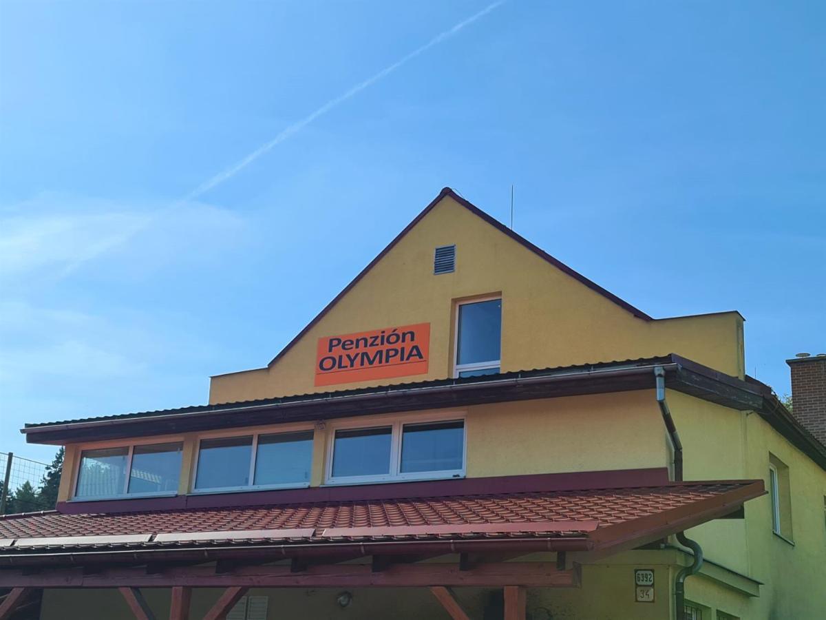 Penzion Olympia Banská Bystrica Exteriör bild