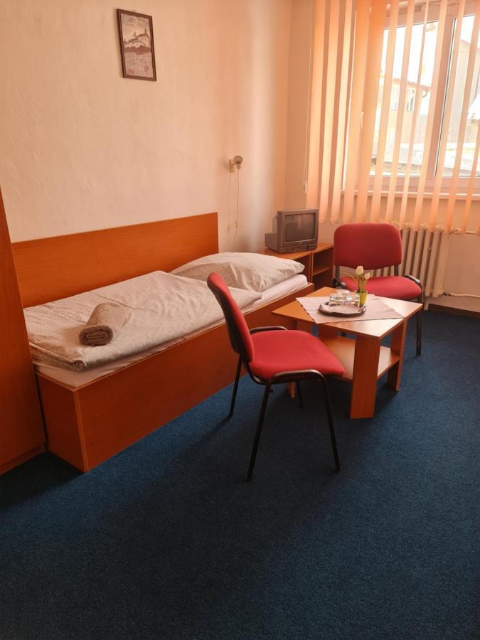 Penzion Olympia Banská Bystrica Exteriör bild
