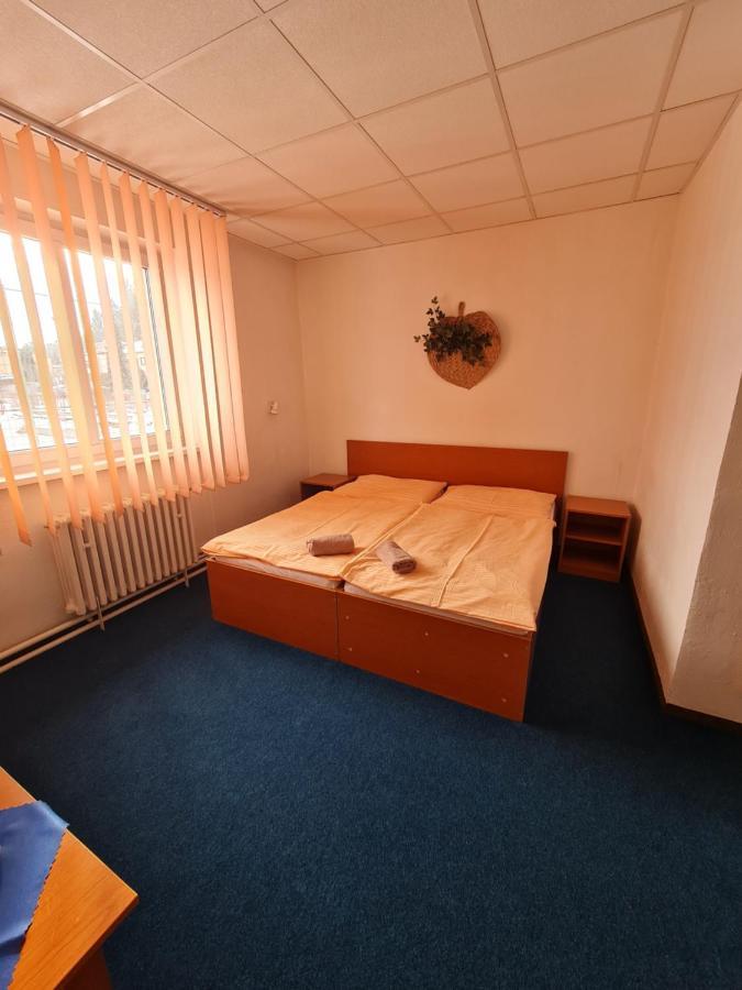 Penzion Olympia Banská Bystrica Exteriör bild