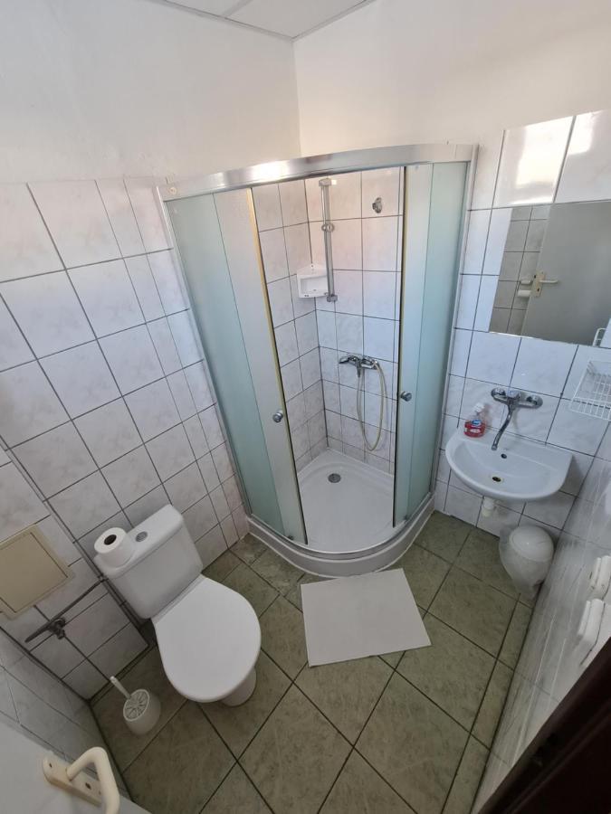 Penzion Olympia Banská Bystrica Exteriör bild