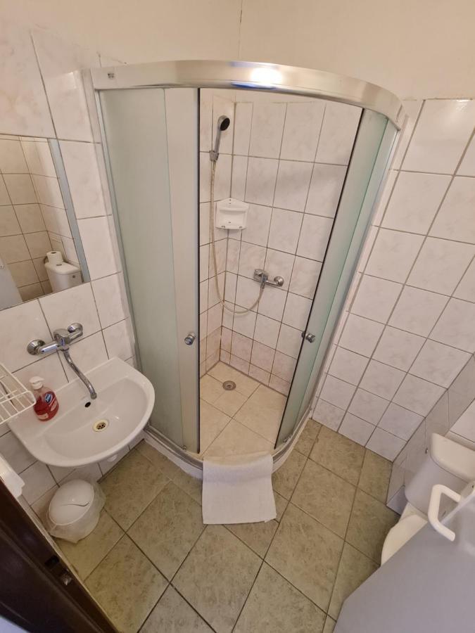Penzion Olympia Banská Bystrica Exteriör bild