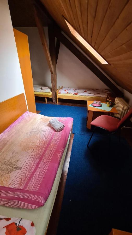 Penzion Olympia Banská Bystrica Exteriör bild