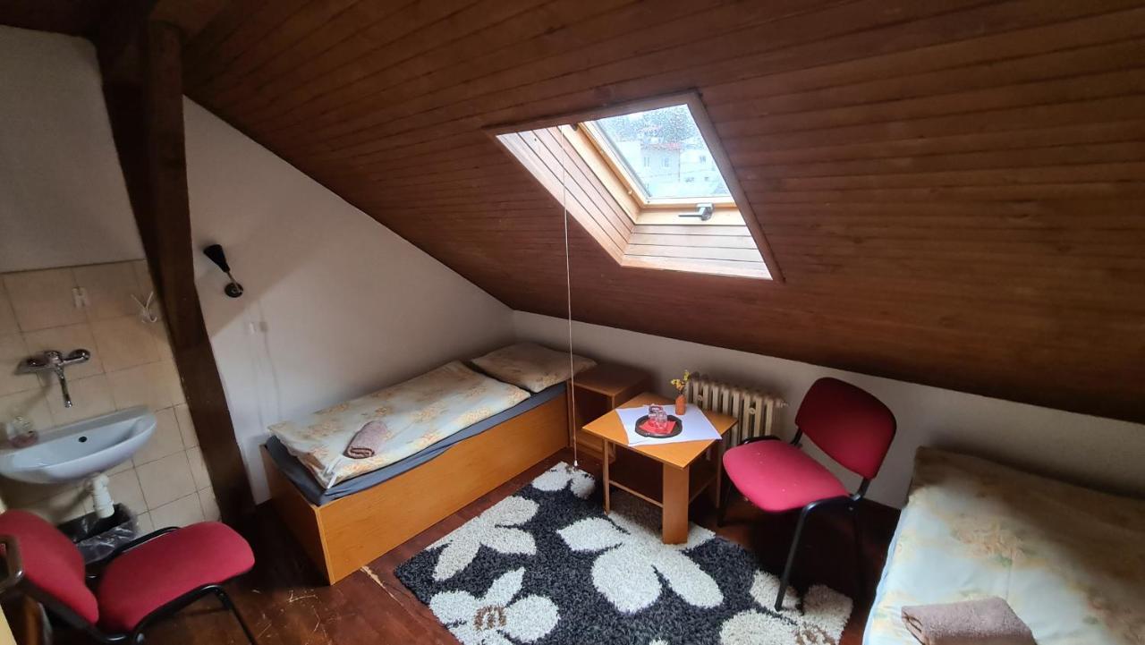 Penzion Olympia Banská Bystrica Exteriör bild