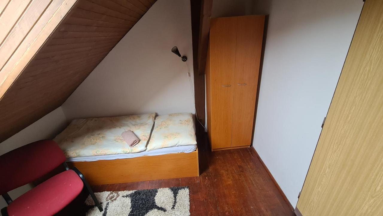 Penzion Olympia Banská Bystrica Exteriör bild