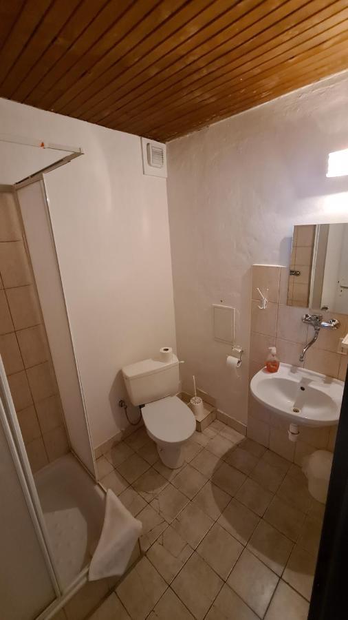 Penzion Olympia Banská Bystrica Exteriör bild